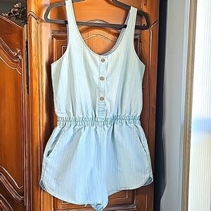 SPARKLE AND FADE, Romper. Pockets, elastic waist. Light blue. Medium